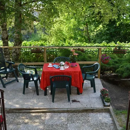 Casa Vacanze Nel Castagneto Apartamento *