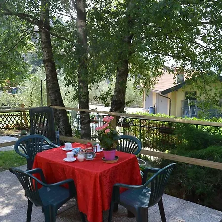 Casa Vacanze Nel Castagneto * Перледо